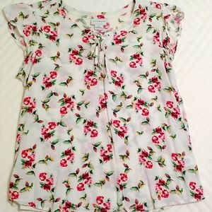 Liz Claiborne Flutter Sleeve Top